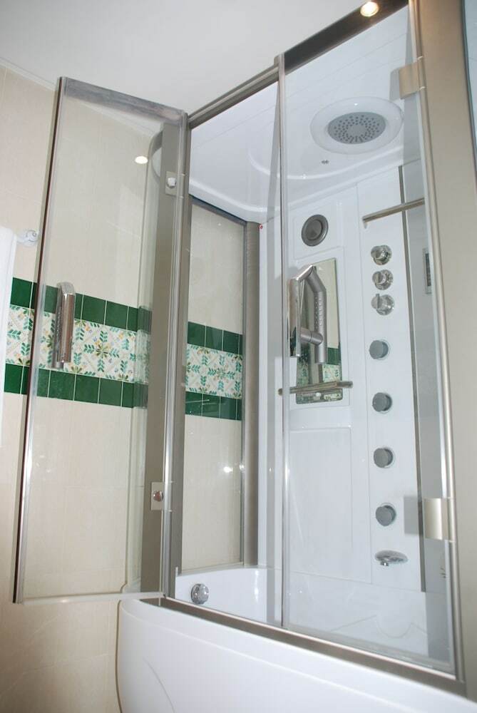 Hotel Naher El Founoun