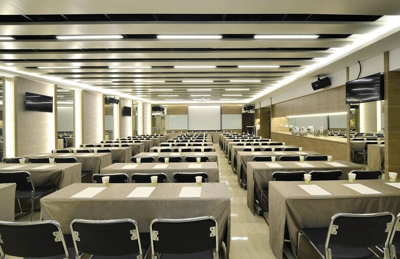 Tsun Huang Hotel