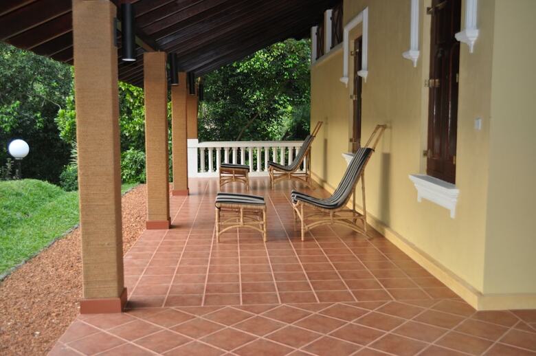 Hotel Cocoon Resort & Villas