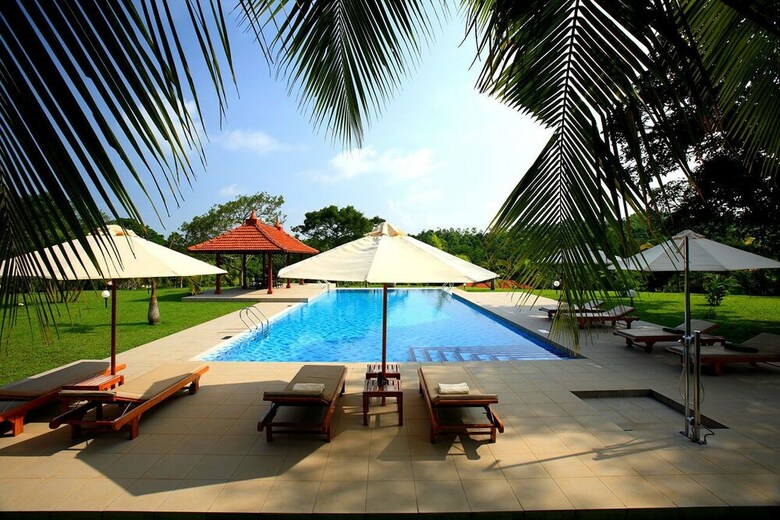 Hotel Cocoon Resort & Villas