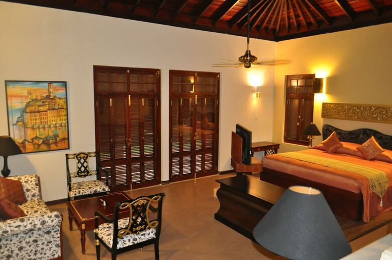 Hotel Cocoon Resort & Villas