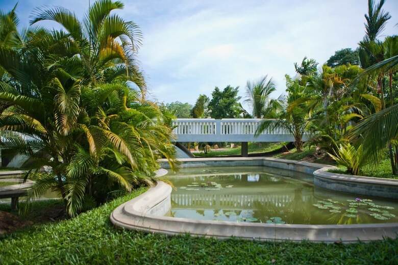 Hotel Cocoon Resort & Villas