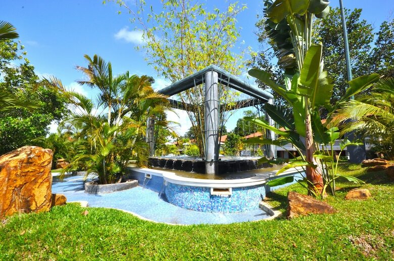 Hotel Cocoon Resort & Villas