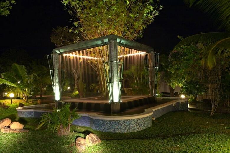 Hotel Cocoon Resort & Villas