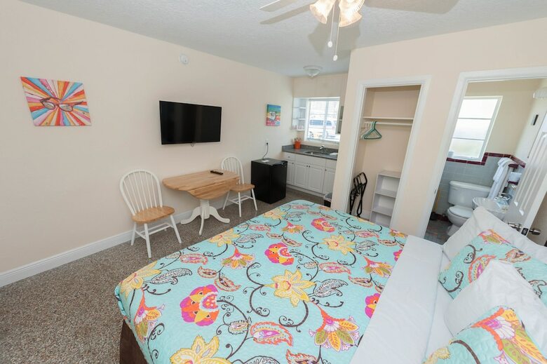 Motel Brightwater Suites On Clearwater Beach