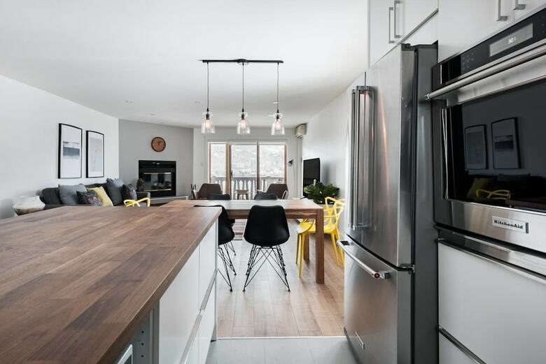 Apartamento Commodious Condominium In Tranquil Lakeside Setting