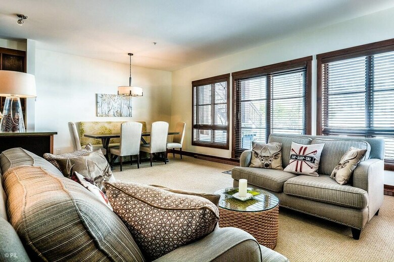 Mont-tremblant Country Chic Ski In/ski Out