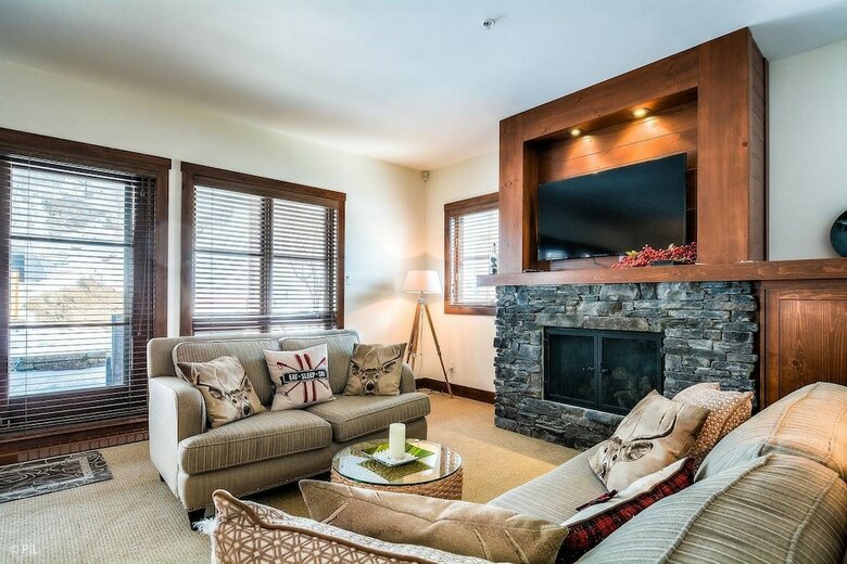 Mont-tremblant Country Chic Ski In/ski Out