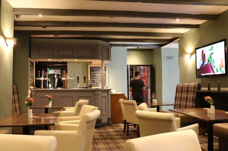 Schooner Hotel