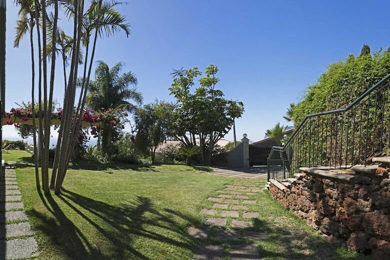 Villa Vila Eucalipto By An Island Apart