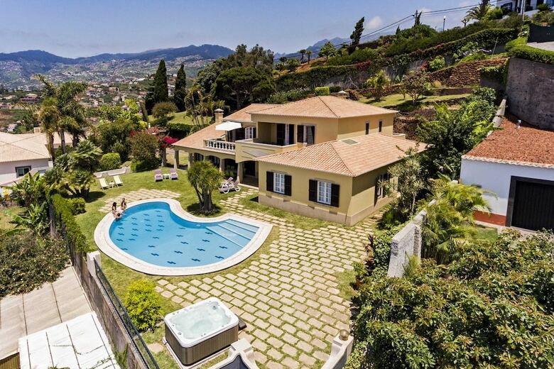 Villa Vila Eucalipto By An Island Apart