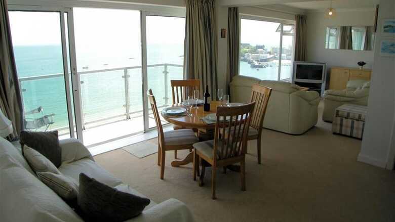 Croft Court 72