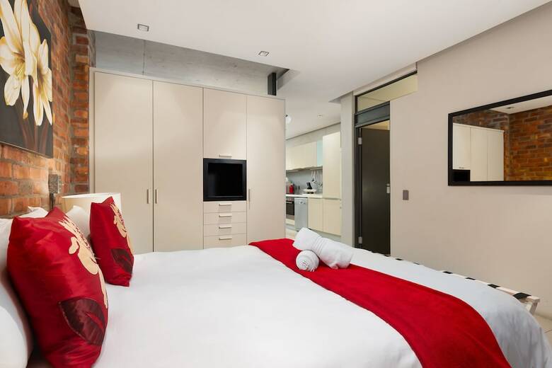 Metropolis Luxury Apartments