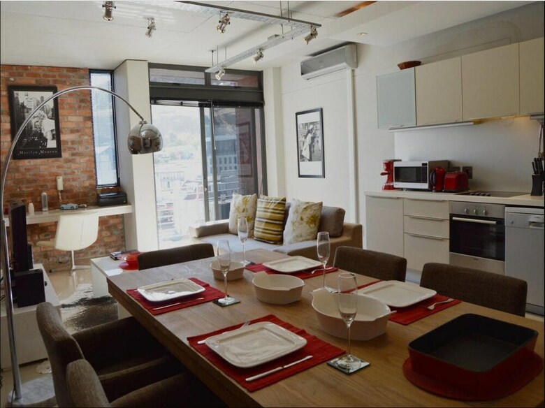 Metropolis Luxury Apartments