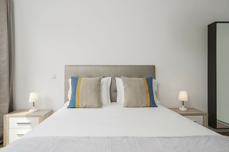 Amparo I By An Island Apart