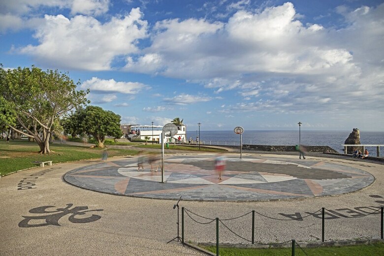 Ajuda III By An Island Apart