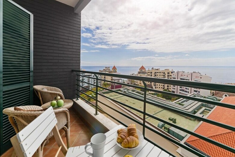 Ajuda III By An Island Apart