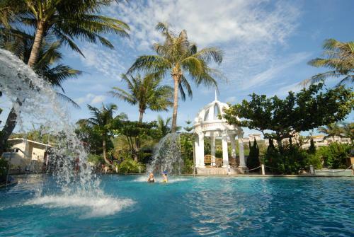 Hotel Swan Lake Villa Resort