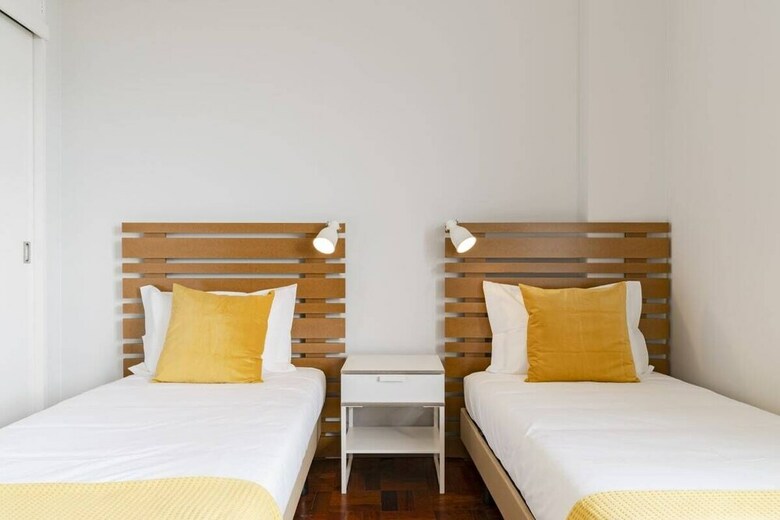Quinta De�o I By An Island Apart