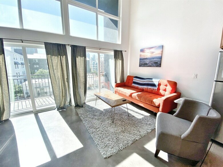 Apartamentos Little Italy Modern Lofts