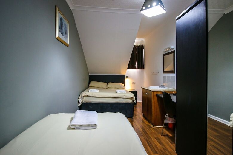 Charing Cross Hotel