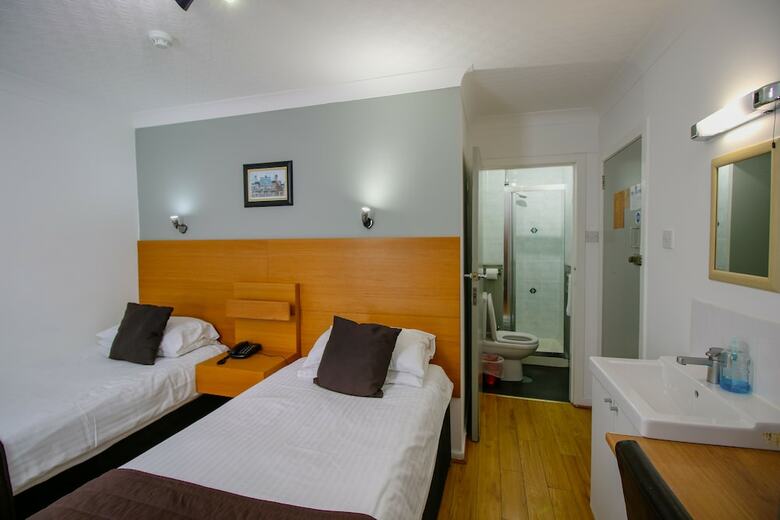 Charing Cross Hotel