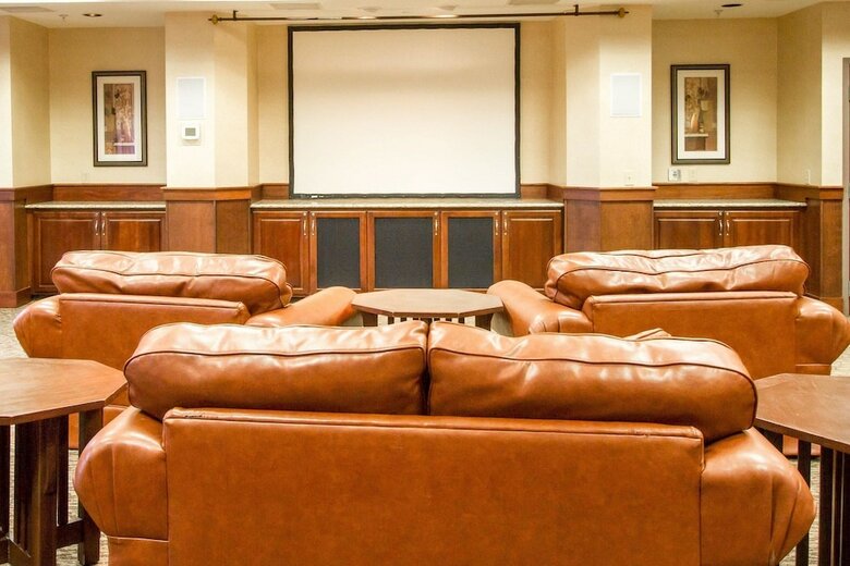 Hotel Comfort Suites Grand Rapids North