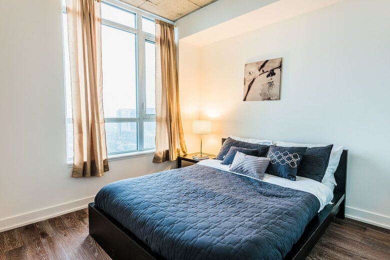 Gladstone Suites - Toronto Central