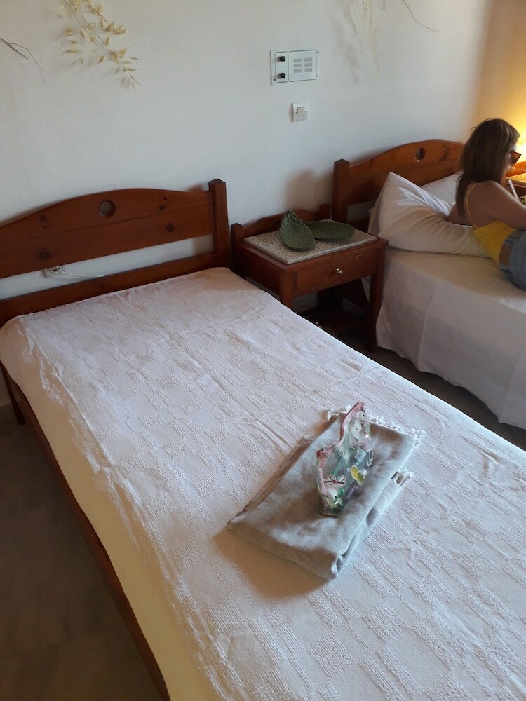 Pension Costas Inn