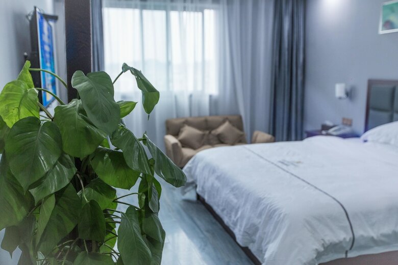 Jun Yue Man Ju Hotel