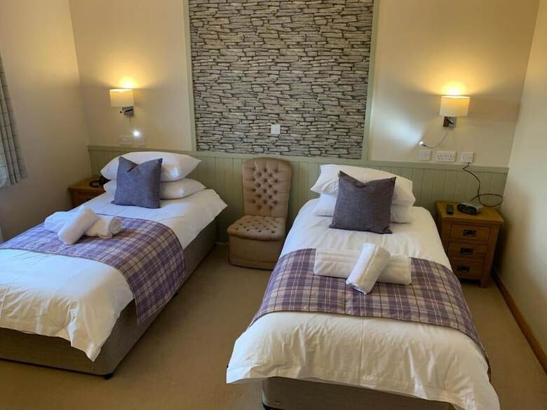 Standing Stones Hotel