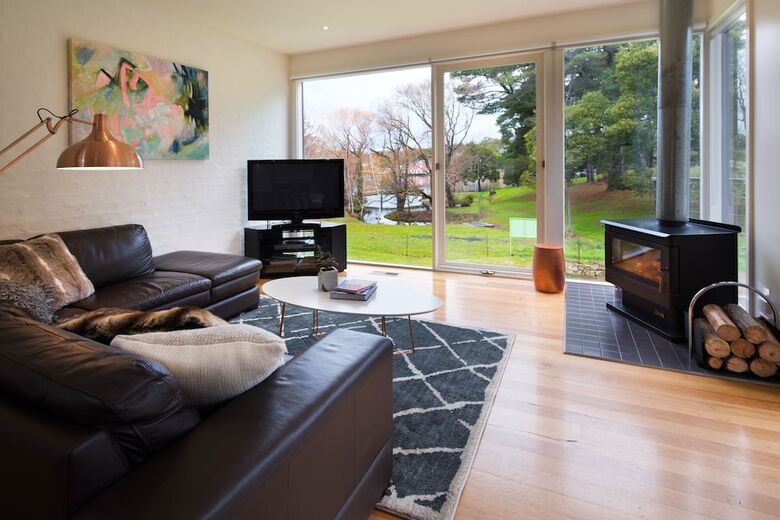 Daylesford Lake Villa 2