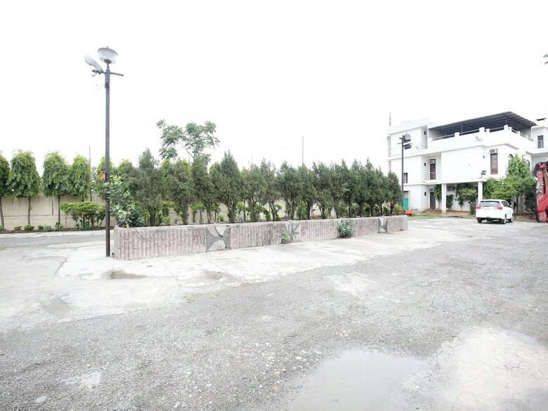Hotel Oyo 15996 Ma Resort