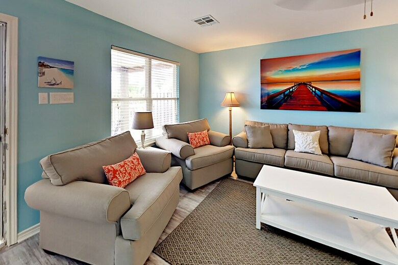 221b Las Palmas - Two Bedroom Condo