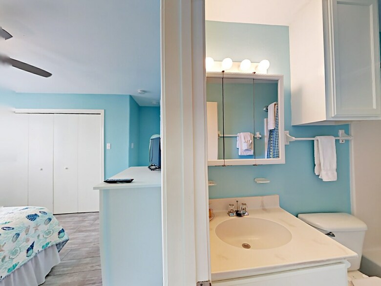 221b Las Palmas - Two Bedroom Condo