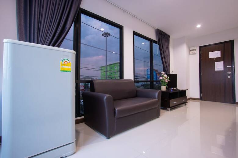 Baan Paknam Hotel