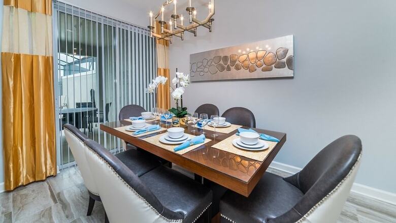 Grhdog9029 - Champions Gate Resort - 4 Bed 3 Baths Townhouse