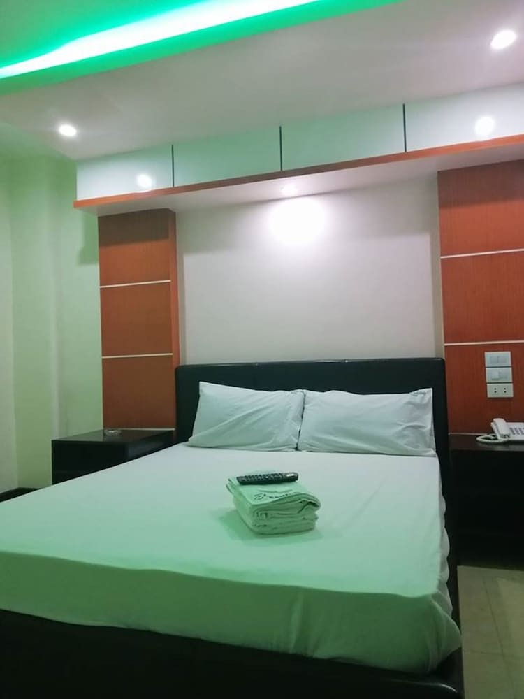 Ranchotel Muntinlupa