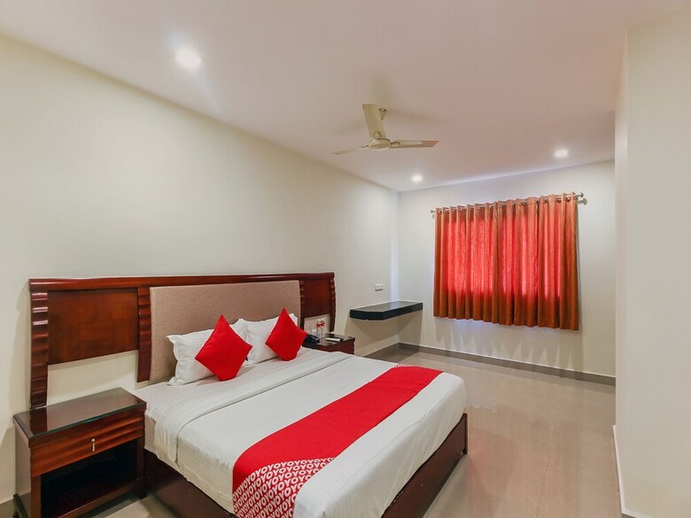 Hotel Oyo 24799 Redlas Inn
