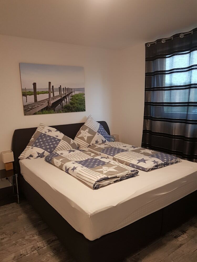 Sunnys Hotel & Residence