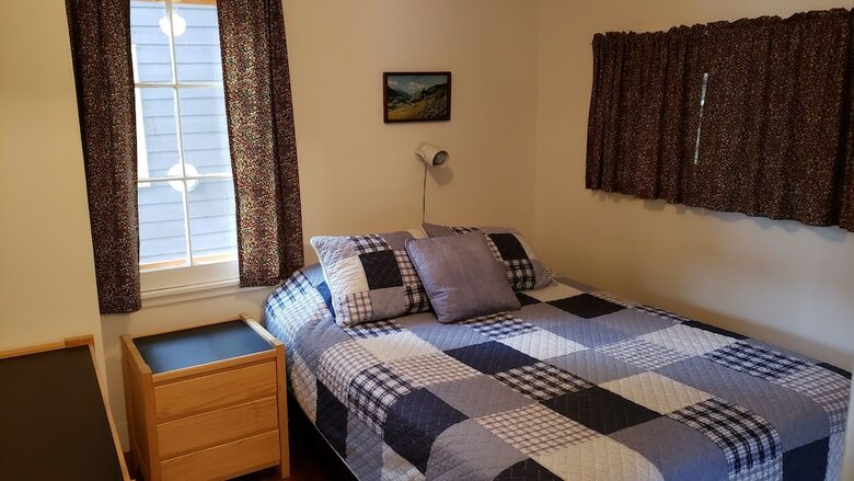 Hotel Miners Bay Lodge