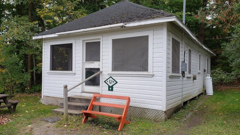 Hotel Miners Bay Lodge