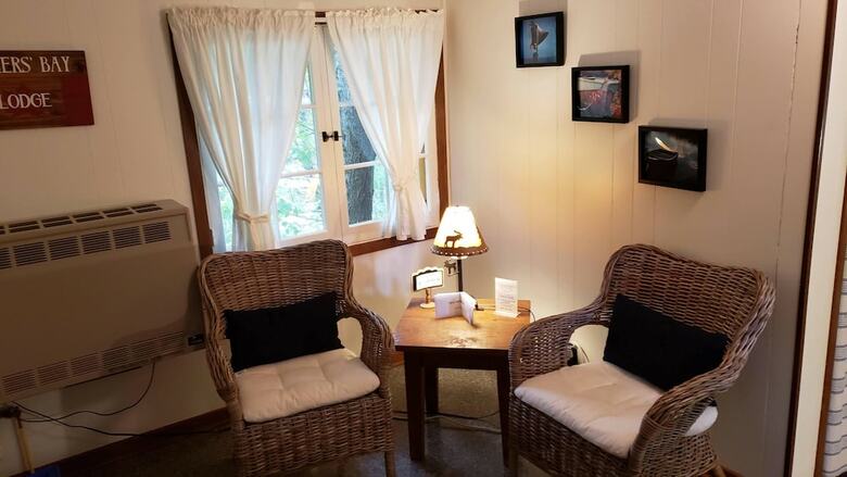Hotel Miners Bay Lodge