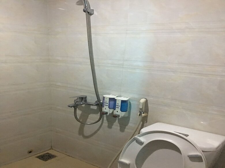 Hotel Oyo 1092 Toan Thang 2