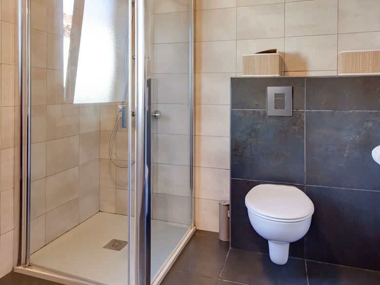 Quaint Holiday Home In Vilacolum With Swimming Pool