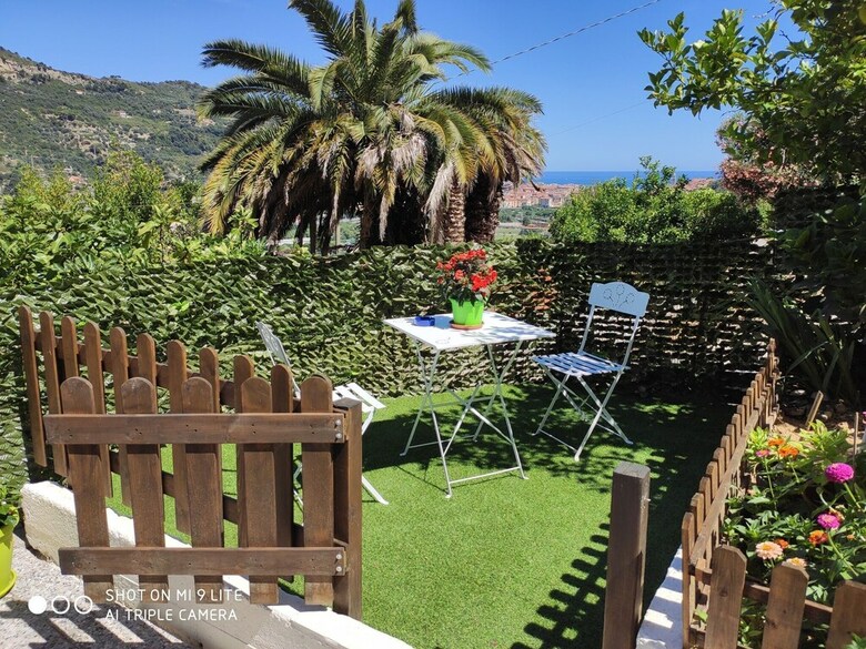 Charming Villa In Ventimiglia With Barbecue Area