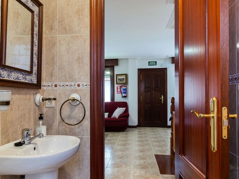 Exquisite Holiday Home In Carasa With Private Garden