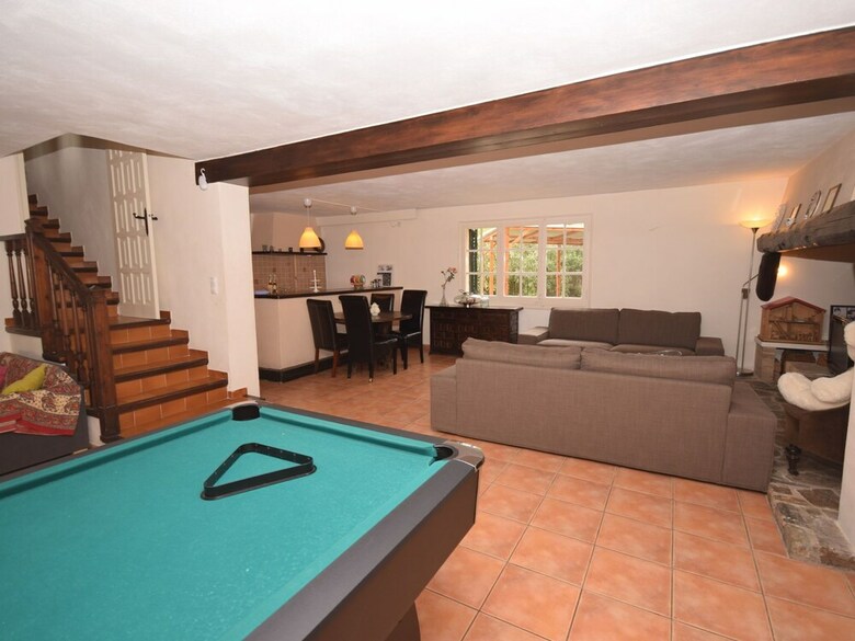 Magnificent Villa In Calonge With Terrace