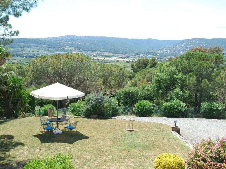 Magnificent Villa In Calonge With Terrace