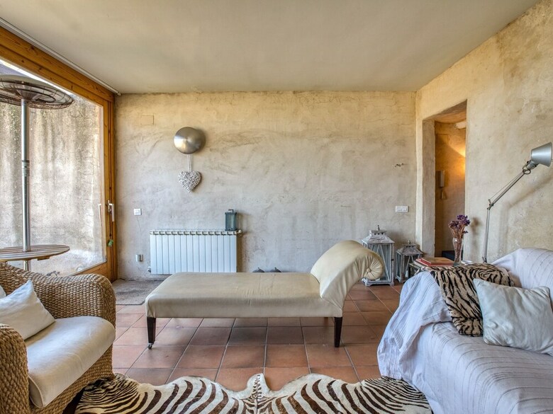 Traditional Holiday Home In Ventall� With Garden